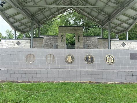 Military plaques stolen from Jefferson Barracks Park